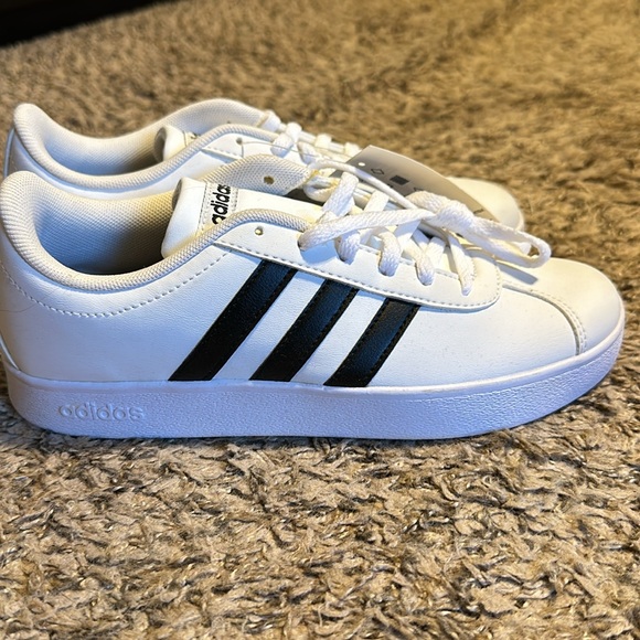 Brand new VL COURT ADIDAS 2.0 - Picture 4 of 6